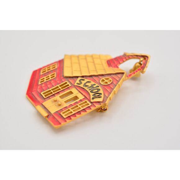 Tara Vintage School Pin Brooch Red Enamel Brushed Gold Signed 1980s Bin4 - Picture 6 of 12